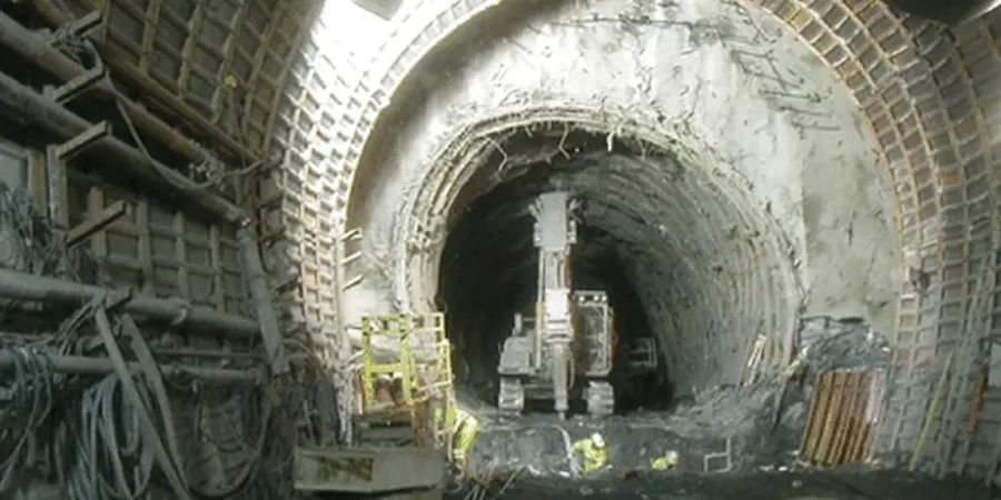 Analyse géotechnique pour tunnels en sols mous à Brest